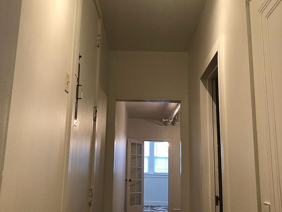 4th image of 3434 W Evergreen Ave