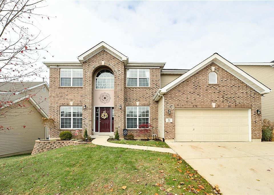 1st image of 31 Clovercrest Ct