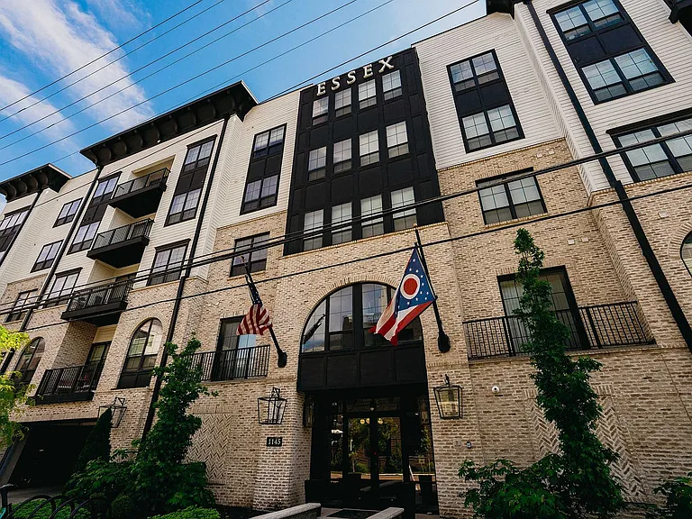 01 Essex_Exterior