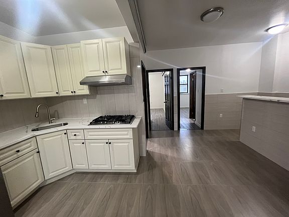 2nd image of 1122 39th St Floor 3