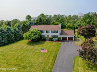 540 Mohawk Dr, Fonda, NY 12068