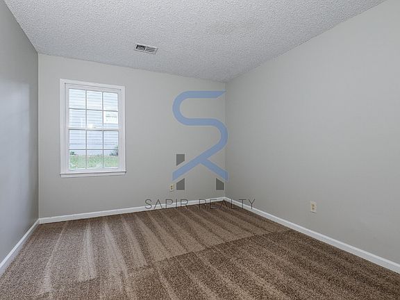 2nd image of 1959 Spencer Oaks Ln