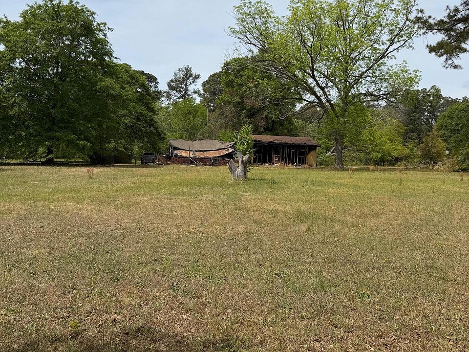 2nd image of 3510 Davis Drive