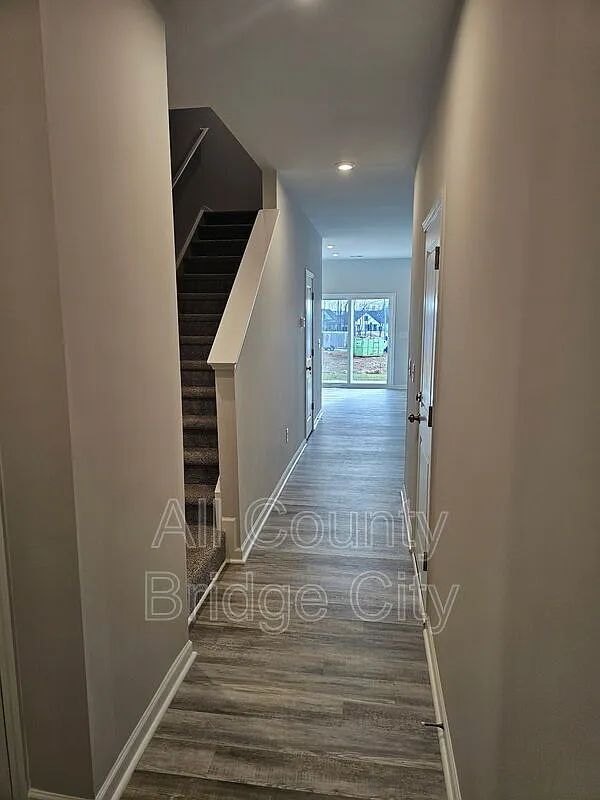 Building Photo - 142 Randwick Ln