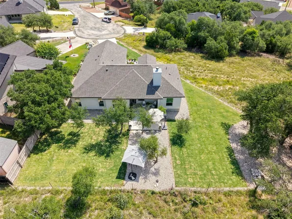 108 Monroe Upton Ct, Blanco, TX 78606