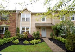 10 Cavalry Dr, Horsham, PA 19044