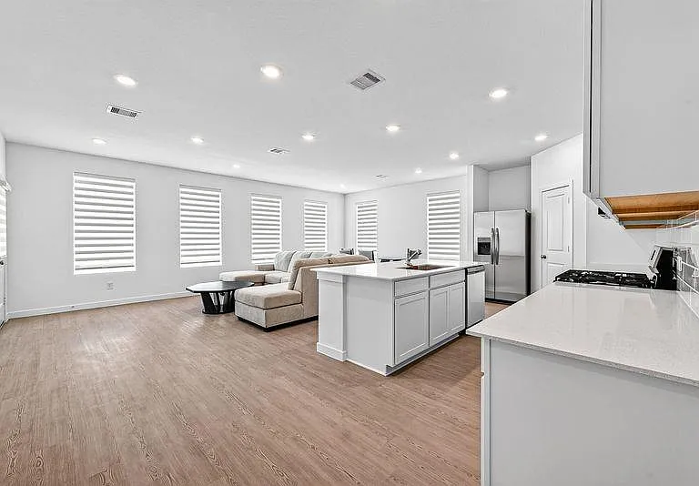 16307 Chestnut Haven Ln — Photo 10