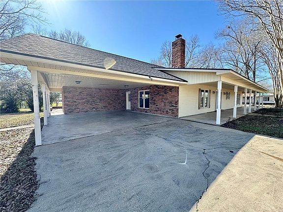 2nd image of 892 Spring Bayou Rd