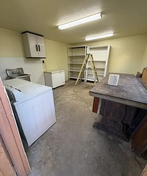 5243 Acacia St — Photo 4
