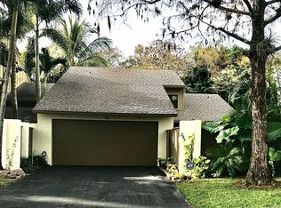 285 Pine Shadow Way, Wellington, FL 33414