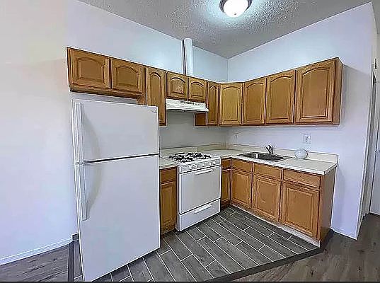 2nd image of 114-32 Farmers Blvd #3F
