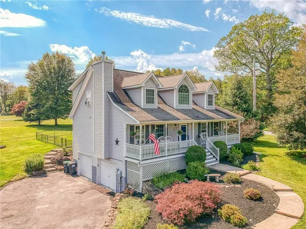 4 Charlotte Lane, Middletown, NY 10940