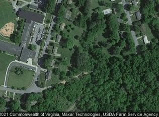 1402 Fenwick Dr, Lynchburg, VA 24502