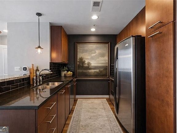 3rd image of 3324 Peachtree Rd NE Unit 2804