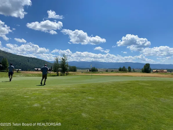 575 Silver Fox Ln, Victor, ID 83455