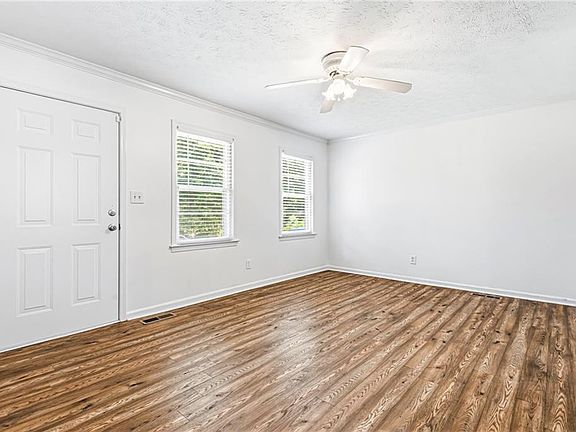 4th image of 5082 Central Church Rd