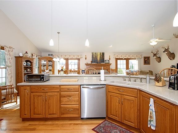 5th image of 1665 Firethorn Ln
