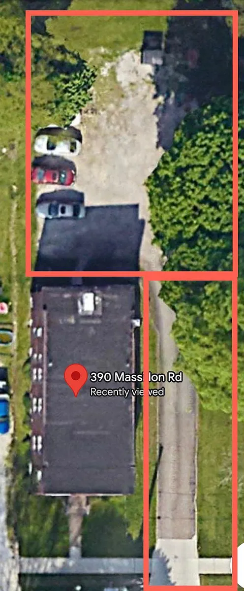 Building Photo - 390 Massillon Rd #2