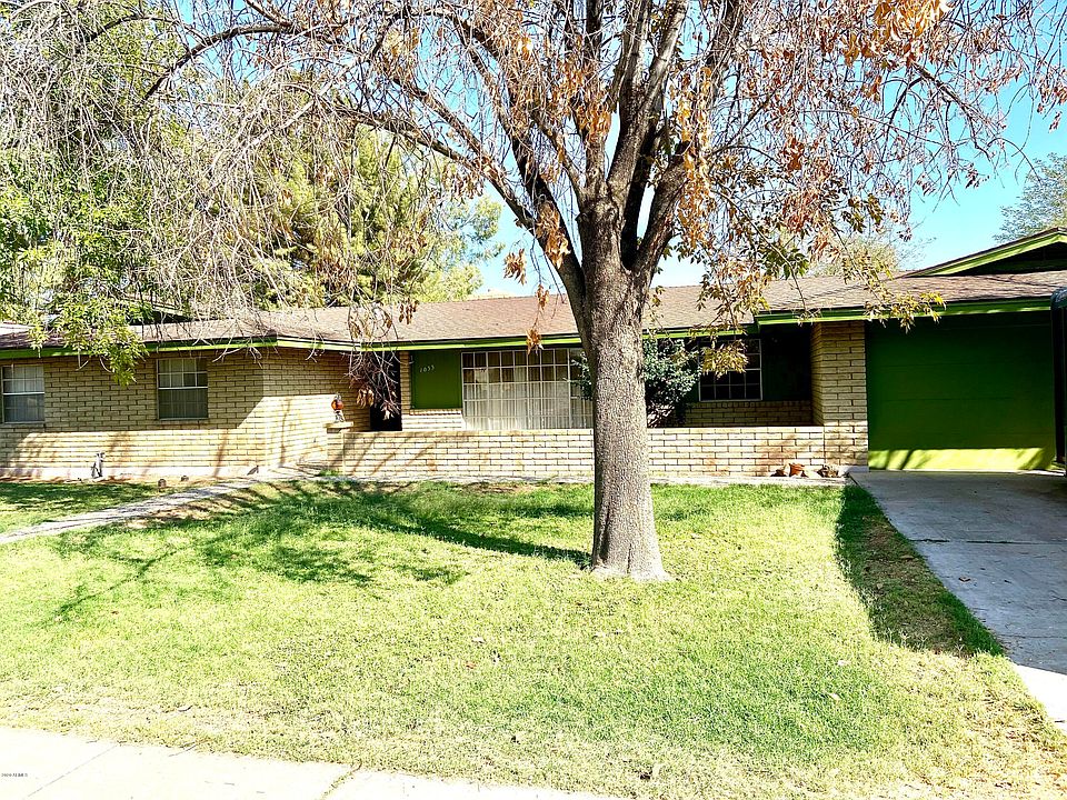 2nd image of 1033 N Barkley
