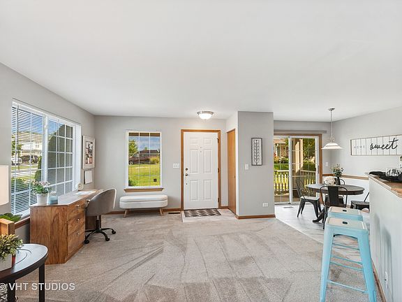5th image of 39097 N Aberdeen Ln