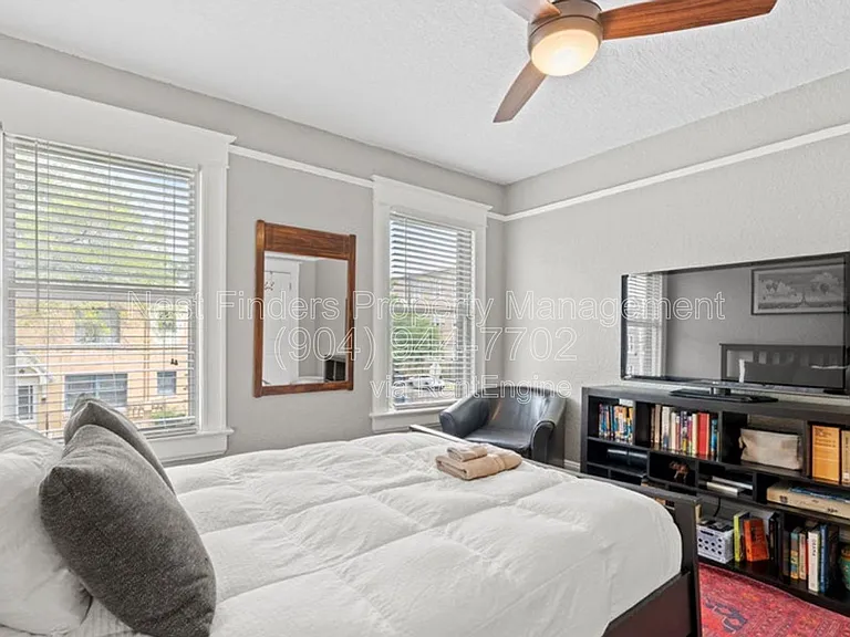 2623 Forbes St — Photo 19