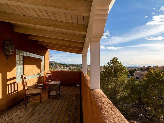 5th image of 204 Valle Del Sol Ct