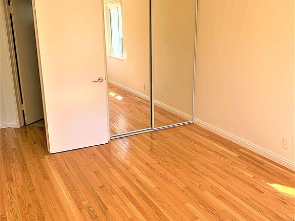 3rd image of 1643 Colby Ave APT 8