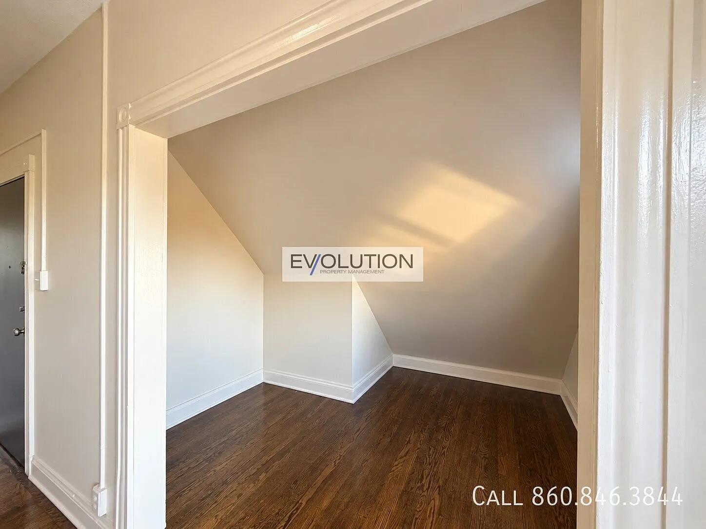 2 bed, 1100 sqft, $1,600 — Photo 4