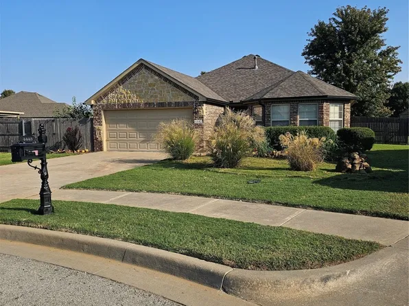 4443 Spruce St, Kiefer, OK 74041