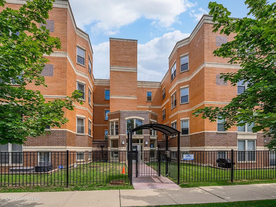 1st image of 6015 N Mozart St APT 304
