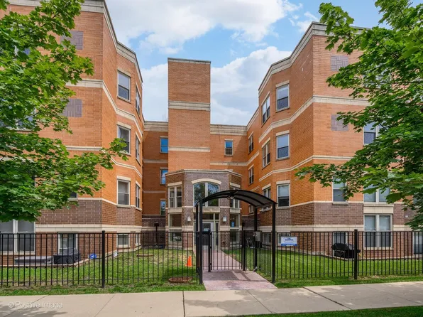 6015 N Mozart St APT 304, Chicago, IL 60659