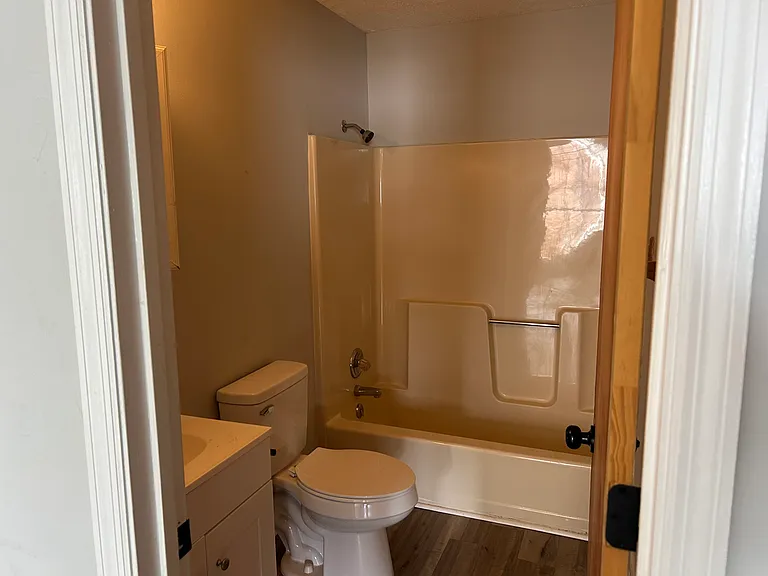 255 Centennial Dr #2D — Photo 4