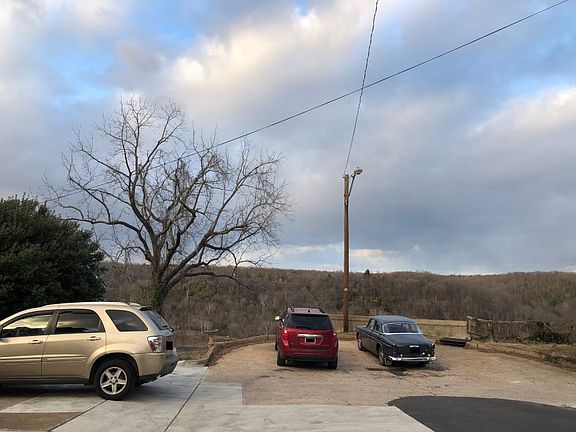 4th image of 1 Denver Ave