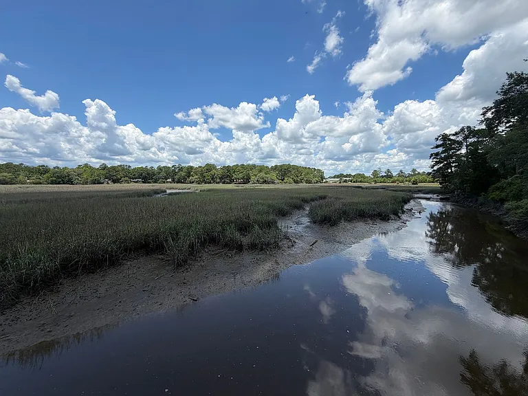 116 Burnett Rd — Photo 12