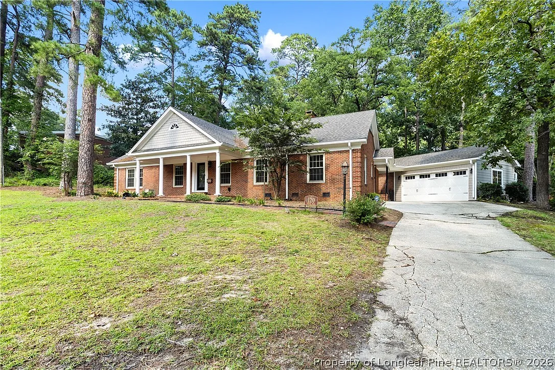 5 bed, 3.0 bath, 2862 sqft, $2,800 — Photo 3