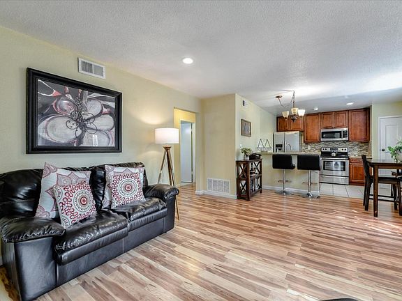 5th image of 751 Warring Dr APT 1