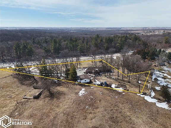 3rd image of 2290 Jefferson Rd