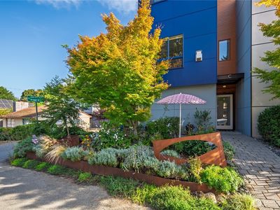 4400 Brygger Drive W #C, Seattle, WA, 98199