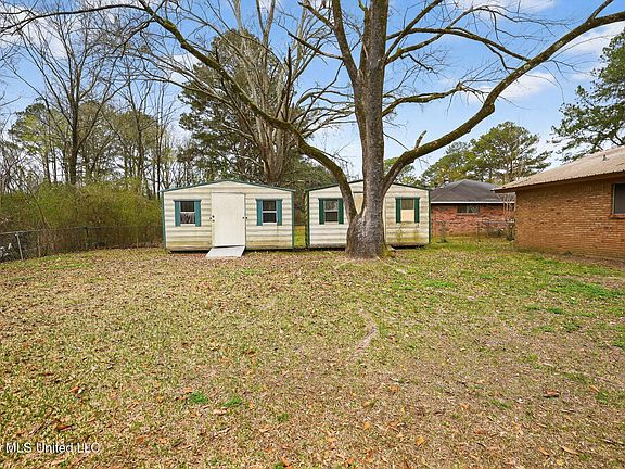 4th image of 4933 Cottonwood Ln