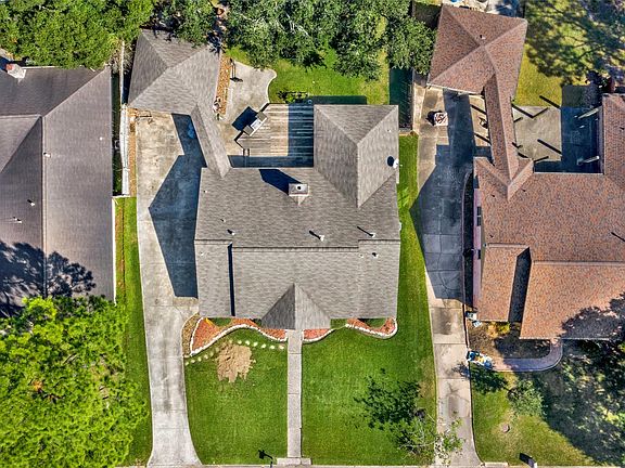 3rd image of 112 Lafayette Ln
