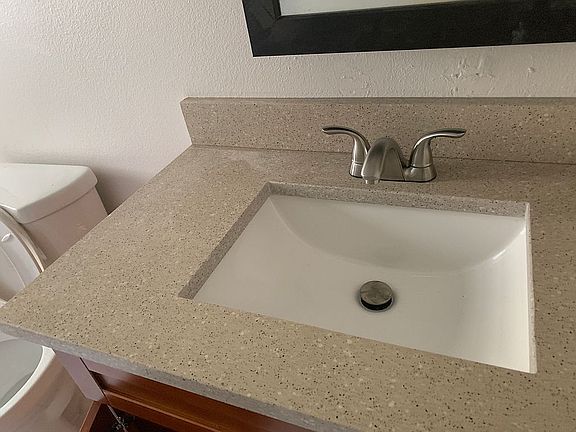 5th image of 3806 E Flora St
