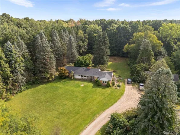 3340 N Lapeer Rd, Lapeer, MI 48446