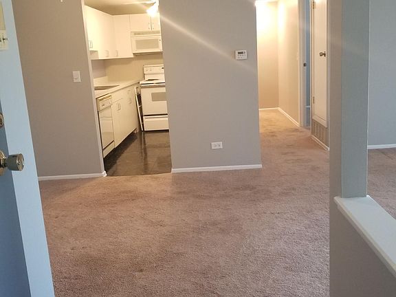 4th image of 1106 Westover Ln Unit 2A