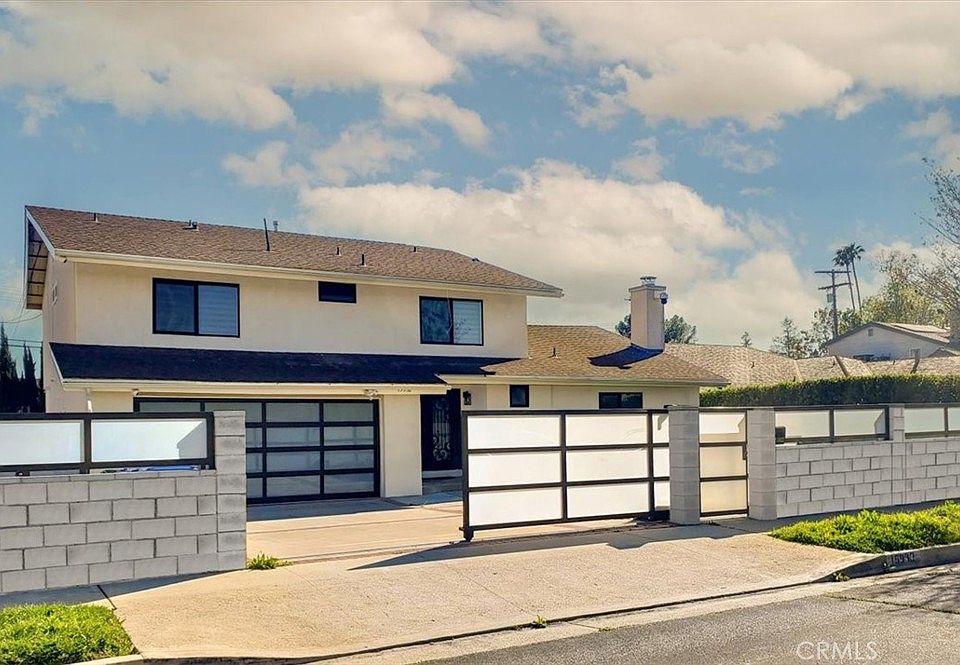 1st image of 15932 Acre St