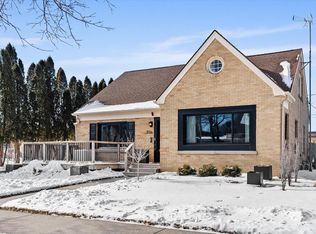 2216 N 4th St, Sheboygan, WI 53083
