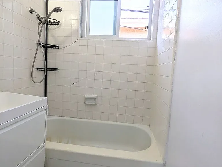 2237 Rose Ave — Photo 12
