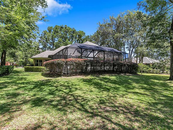 5th image of 1735 Colonial Dr