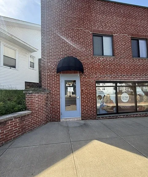 2067 Barnum Ave #1 — Photo 7