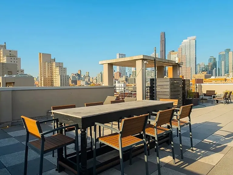 595 Baltic St #4B — Photo 9