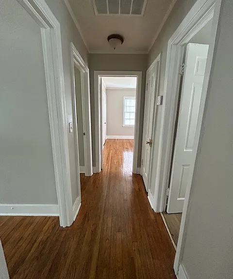 812 10th St N #4 — Photo 8